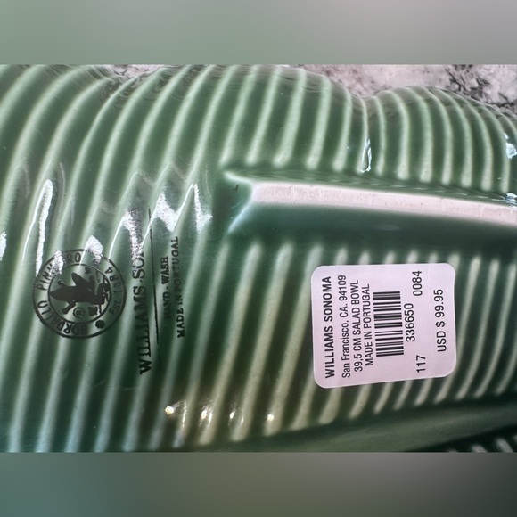 Williams Sonoma Bordallo Pinheiro Banana Leaf Tray Footed BNWT - Picture 8 of 8